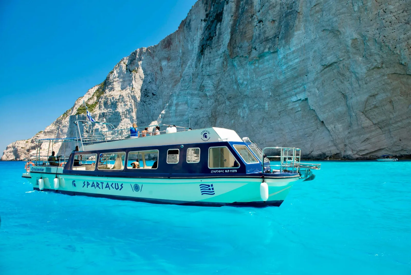 Zakynthos: Glass-Bottom Boat to Navagio, Caves & White Beach